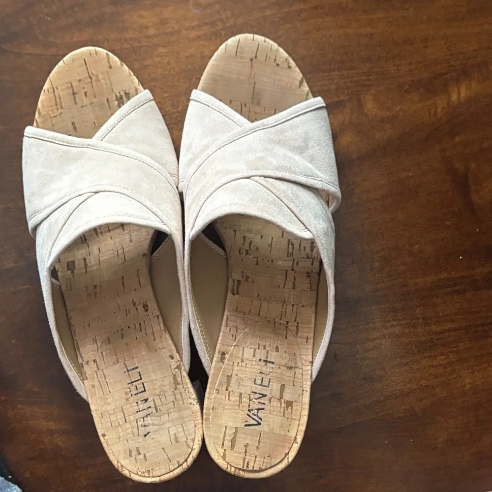 Vaneli Women's Cream Crossover Mules - Picture 4 of 8